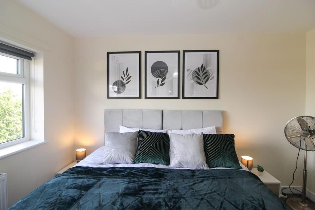 Modern 3 Bed, Contractors Welcome, Bradford Bradford  Eksteriør bilde